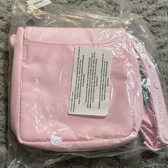 Crocs Pink Crossbody Bag - Picture 2 of 6